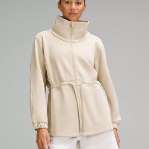 Lululemon / Softstreme Cinch-Waist Jacket / Trench / Size 10